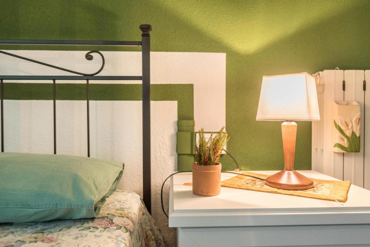 Tinas Yellow Home Leggiuno Εξωτερικό φωτογραφία