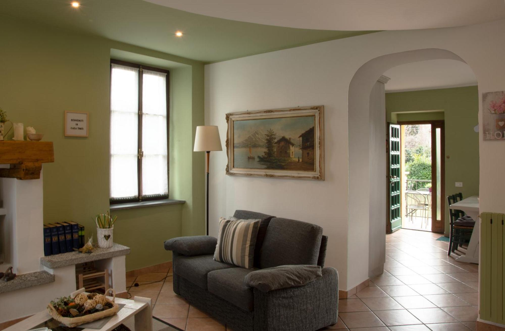 Tinas Yellow Home Leggiuno Εξωτερικό φωτογραφία