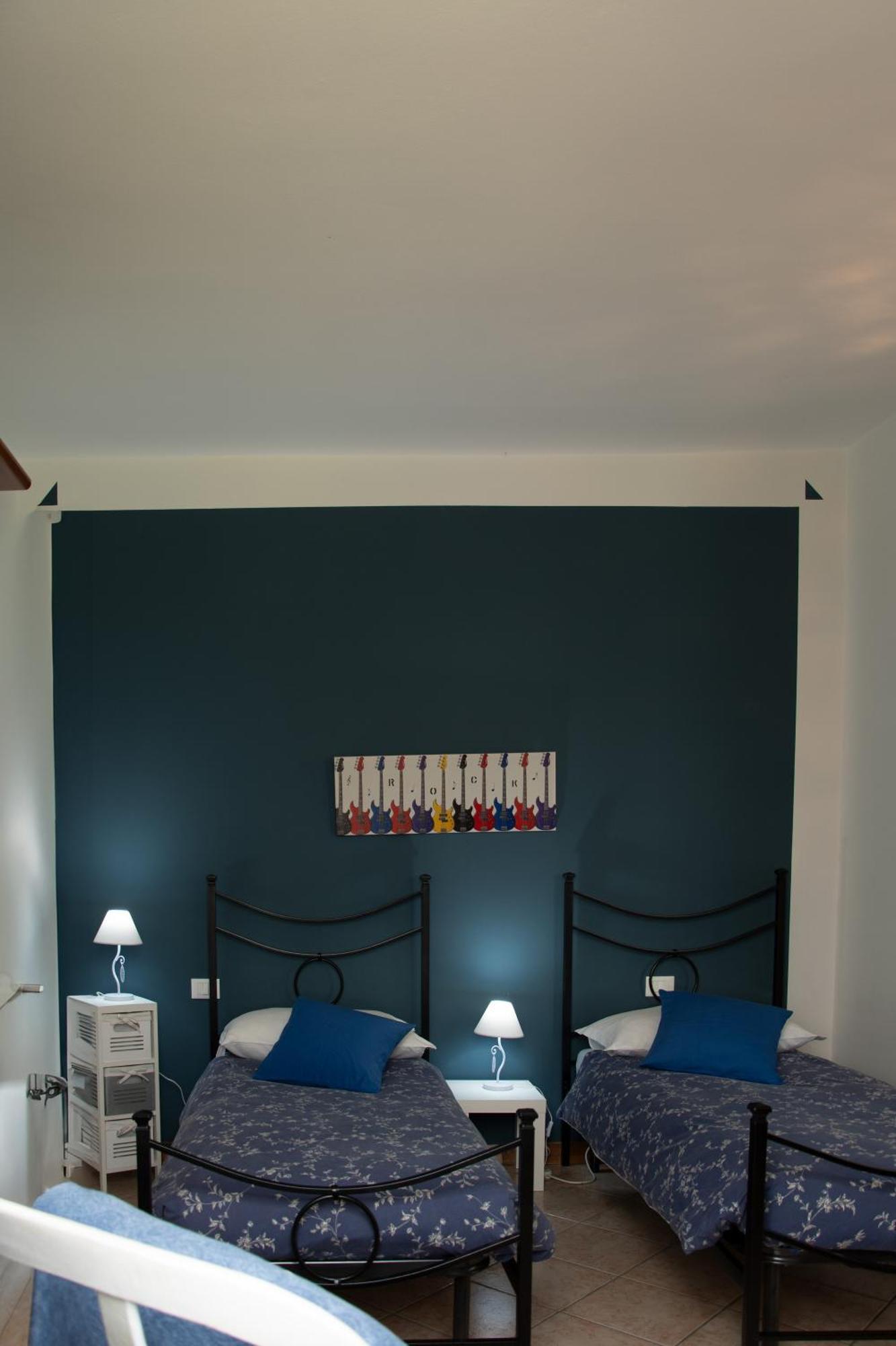 Tinas Yellow Home Leggiuno Εξωτερικό φωτογραφία